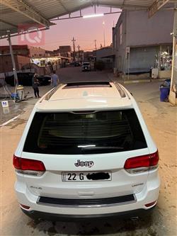 جیپ گراند شیرۆکی